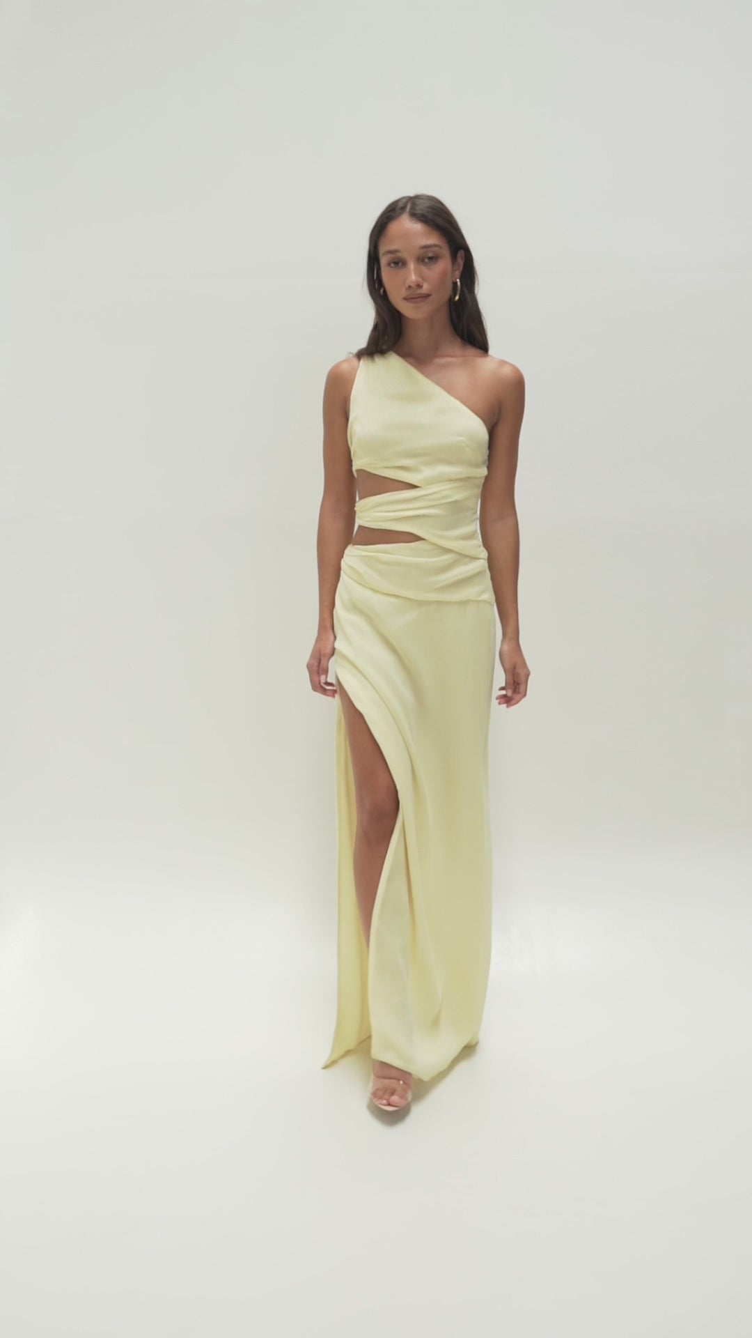 パーティードレス Isabel Draped Side Peplum Dress Glitter Lace Peplum Sheath Dress | David's Bridal