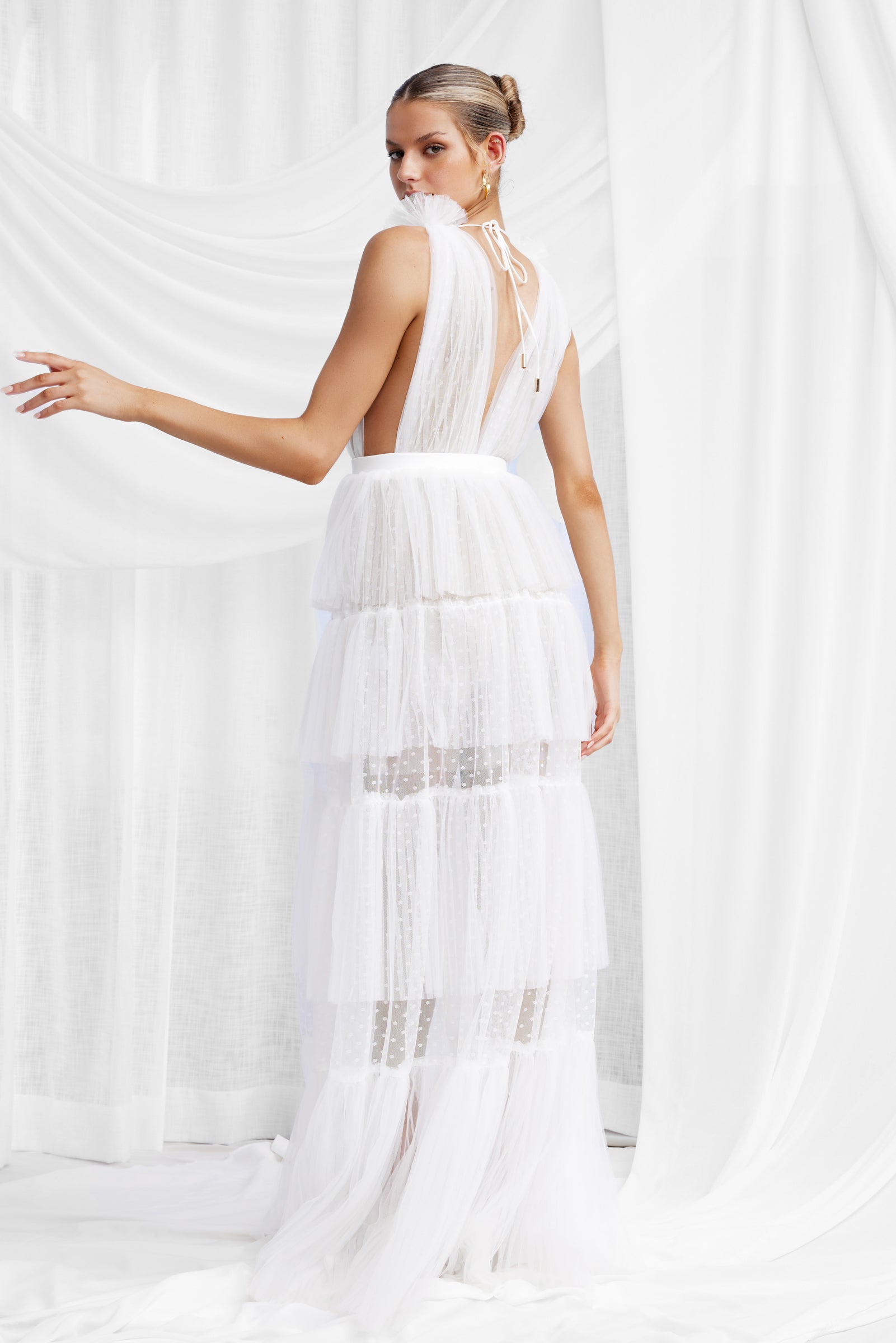 zendaya white dress Zendaya Dress White Tulle Gown with Ruffle Detail